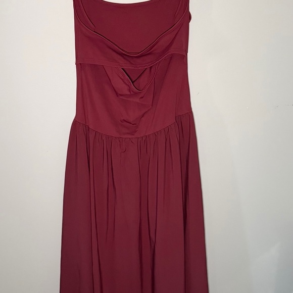 HALARA burgundy maxi dress - Picture 3 of 5